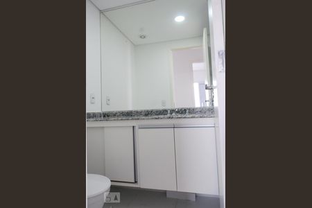 Banheiro de apartamento para alugar com 2 quartos, 51m² em Centro, Diadema