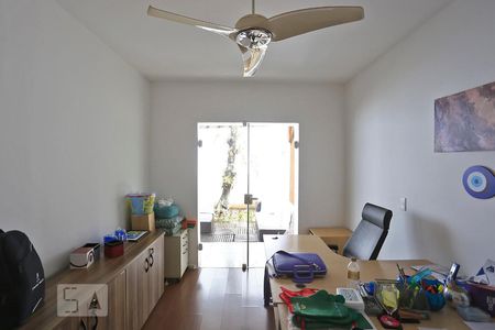 Casa à venda com 500m², 6 quartos e 5 vagasQuarto 2