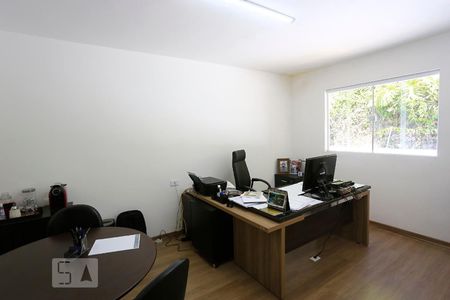 Casa à venda com 500m², 6 quartos e 5 vagasQuarto 4