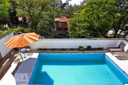 Casa à venda com 500m², 6 quartos e 5 vagasVista da Suíte 2