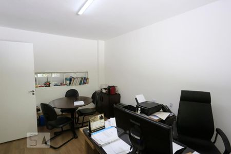 Casa à venda com 500m², 6 quartos e 5 vagasQuarto 4