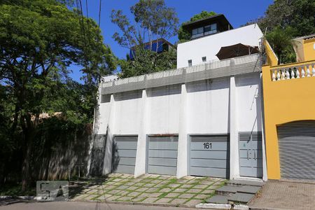 Casa à venda com 500m², 6 quartos e 5 vagasFachada