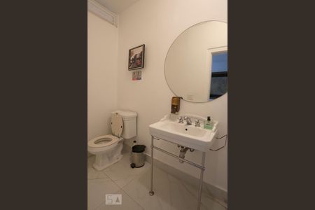 Lavabo de casa à venda com 6 quartos, 500m² em Jardim Vitoria Regia (zona Oeste), São Paulo