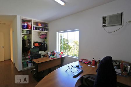 Casa à venda com 500m², 6 quartos e 5 vagasSuíte 1