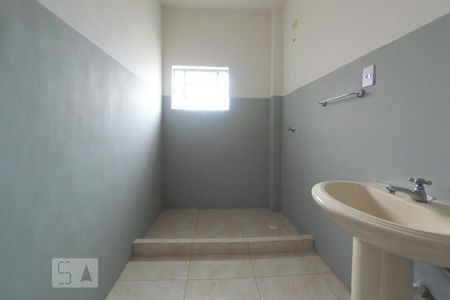 Apartamento para alugar com 72m², 2 quartos e sem vagaBanheiro
