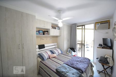 Quarto de apartamento para alugar com 3 quartos, 120m² em Recreio dos Bandeirantes, Rio de Janeiro