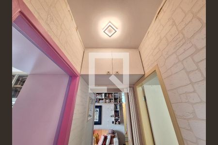 Apartamento à venda com 48m², 2 quartos e 1 vaga Apartamento à venda com 48m², 2 quartos e 1 vagaCorredor