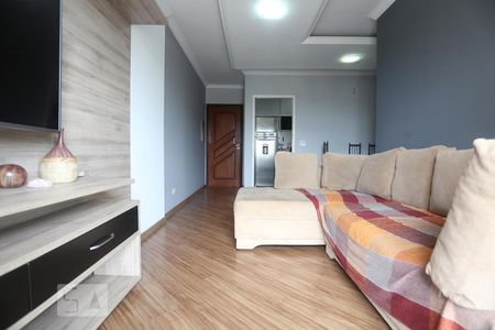 Sala de apartamento para alugar com 3 quartos, 80m² em Vila Osasco, Osasco