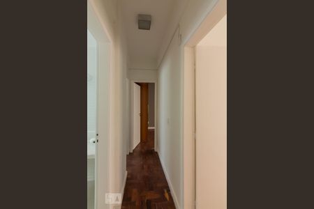 Corredor de apartamento à venda com 3 quartos, 120m² em Sion, Belo Horizonte