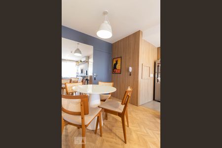 Sala de apartamento para alugar com 2 quartos, 65m² em São João, Porto Alegre