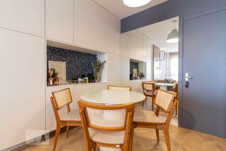 Sala de apartamento para alugar com 2 quartos, 65m² em São João, Porto Alegre