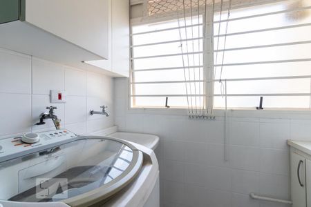 Apartamento à venda com 63m², 2 quartos e 1 vaga Apartamento à venda com 63m², 2 quartos e 1 vagaArea de Serviço