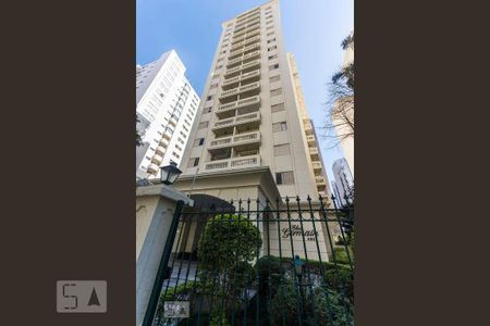 Apartamento à venda com 63m², 2 quartos e 1 vaga Apartamento à venda com 63m², 2 quartos e 1 vagaFachada
