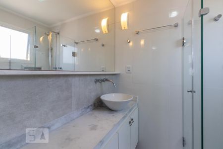 Apartamento à venda com 63m², 2 quartos e 1 vaga Apartamento à venda com 63m², 2 quartos e 1 vagaBanheiro Suite 1