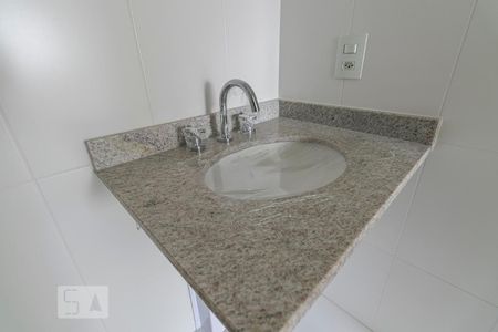 Apartamento à venda com 66m², 2 quartos e 1 vagaBanheiro 2