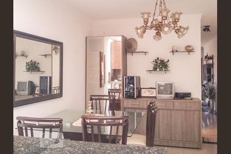 Casa à venda com 3 quartos, 125m² em Vila Salete, São Paulo