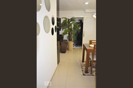 Apartamento à venda com 55m², 2 quartos e 1 vagaCorredor