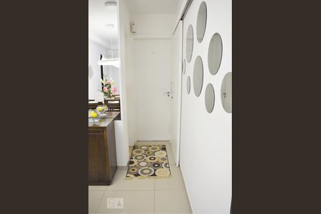 Corredor de apartamento à venda com 2 quartos, 55m² em Taquara, Rio de Janeiro