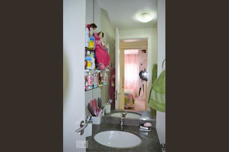 Apartamento à venda com 55m², 2 quartos e 1 vagaBanheiro Corredor