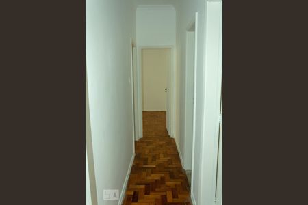 Apartamento à venda com 71m², 2 quartos e sem vagaCorredor