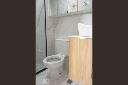 Banheiro de apartamento para alugar com 1 quarto, 30m² em Água Branca, São Paulo