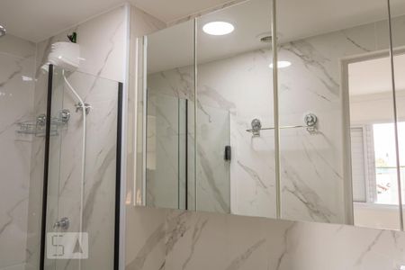 Banheiro de apartamento para alugar com 1 quarto, 30m² em Água Branca, São Paulo