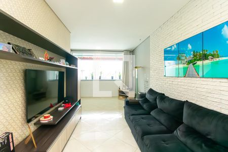 Sala de casa à venda com 3 quartos, 210m² em Vila Ema, São Paulo