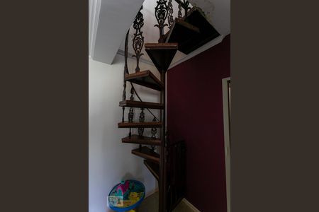 Apartamento à venda com 166m², 2 quartos e 1 vagaEscada Cobertura