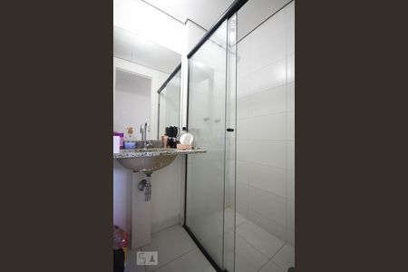 Apartamento à venda com 64m², 3 quartos e 1 vaga Apartamento à venda com 64m², 3 quartos e 1 vagaBanheiro Suíte