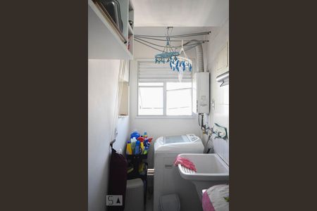 Apartamento à venda com 64m², 3 quartos e 1 vaga Apartamento à venda com 64m², 3 quartos e 1 vagaÁrea de Serviço