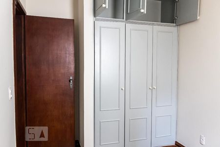 Casa de condomínio para alugar com 94m², 3 quartos e 2 vagasSuíte