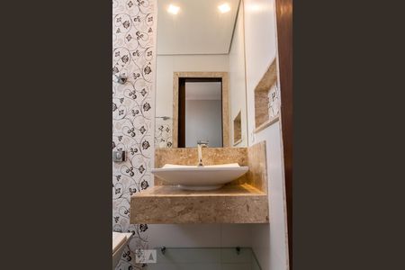 Casa de condomínio para alugar com 94m², 3 quartos e 2 vagasBanheiro da Suíte