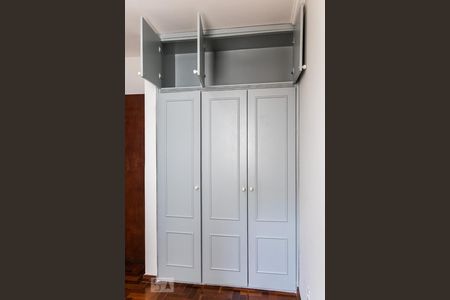 Casa de condomínio para alugar com 94m², 3 quartos e 2 vagasSuíte