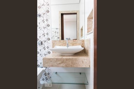 Casa de condomínio para alugar com 94m², 3 quartos e 2 vagasBanheiro da Suíte