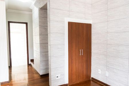 Sala de casa de condomínio para alugar com 3 quartos, 94m² em São Luiz, Belo Horizonte