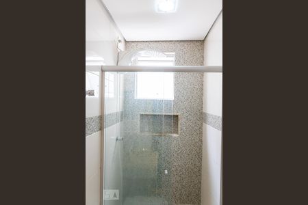 Casa de condomínio para alugar com 94m², 3 quartos e 2 vagasBanheiro Social