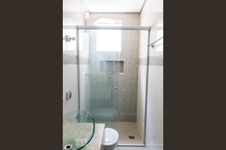 Casa de condomínio para alugar com 94m², 3 quartos e 2 vagasBanheiro Social