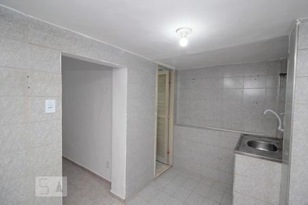 Cozinha de apartamento à venda com 1 quarto, 40m² em Del Castilho, Rio de Janeiro