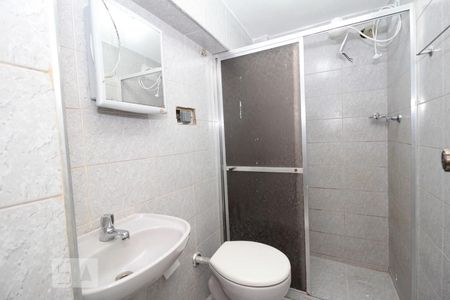 Banheiro de apartamento à venda com 1 quarto, 40m² em Del Castilho, Rio de Janeiro