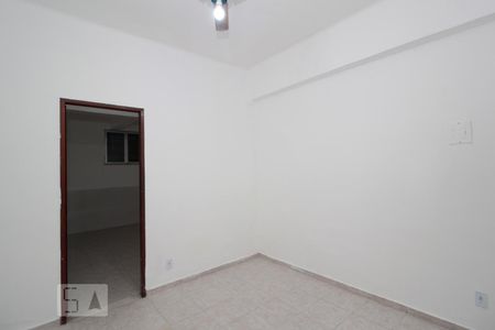 Sala de apartamento à venda com 1 quarto, 40m² em Del Castilho, Rio de Janeiro