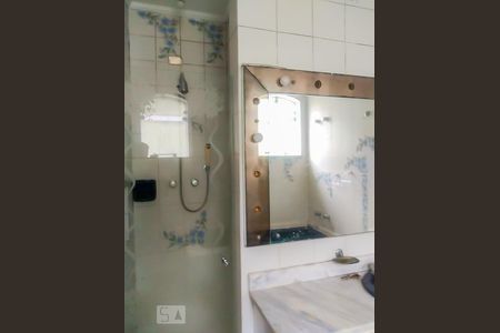 Casa para alugar com 440m², 4 quartos e 2 vagas Casa para alugar com 440m², 4 quartos e 2 vagasbanheiro Suíte 2