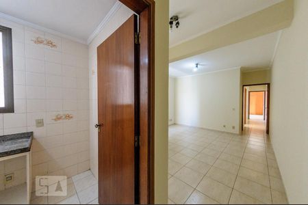 Entrada - Sala de apartamento para alugar com 2 quartos, 76m² em Cambuí, Campinas