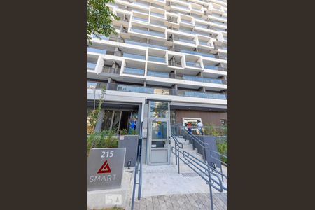 Studio para alugar com 31m², 1 quarto e sem vaga Studio para alugar com 31m², 1 quarto e sem vagaFachada