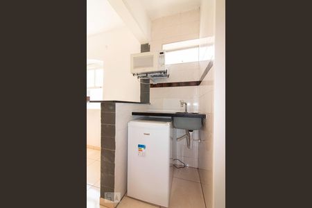 Cozinha de kitnet/studio para alugar com 1 quarto, 20m² em Indianópolis, São Paulo