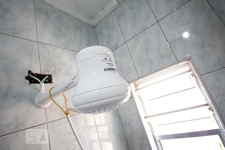 Casa à venda com 174m², 4 quartos e 2 vagasBanheiro