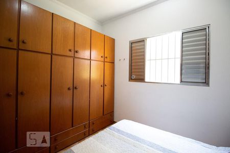 Casa à venda com 174m², 4 quartos e 2 vagasQuarto