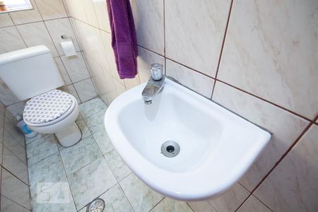 Casa à venda com 174m², 4 quartos e 2 vagasBanheiro