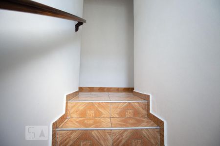 Casa à venda com 174m², 4 quartos e 2 vagasEscada