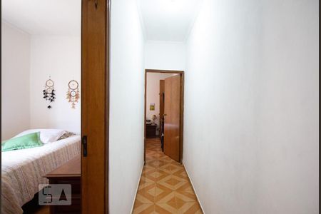 Casa à venda com 174m², 4 quartos e 2 vagasCorredor
