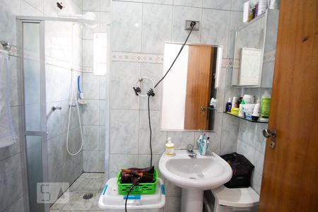 Casa à venda com 174m², 4 quartos e 2 vagasBanheiro